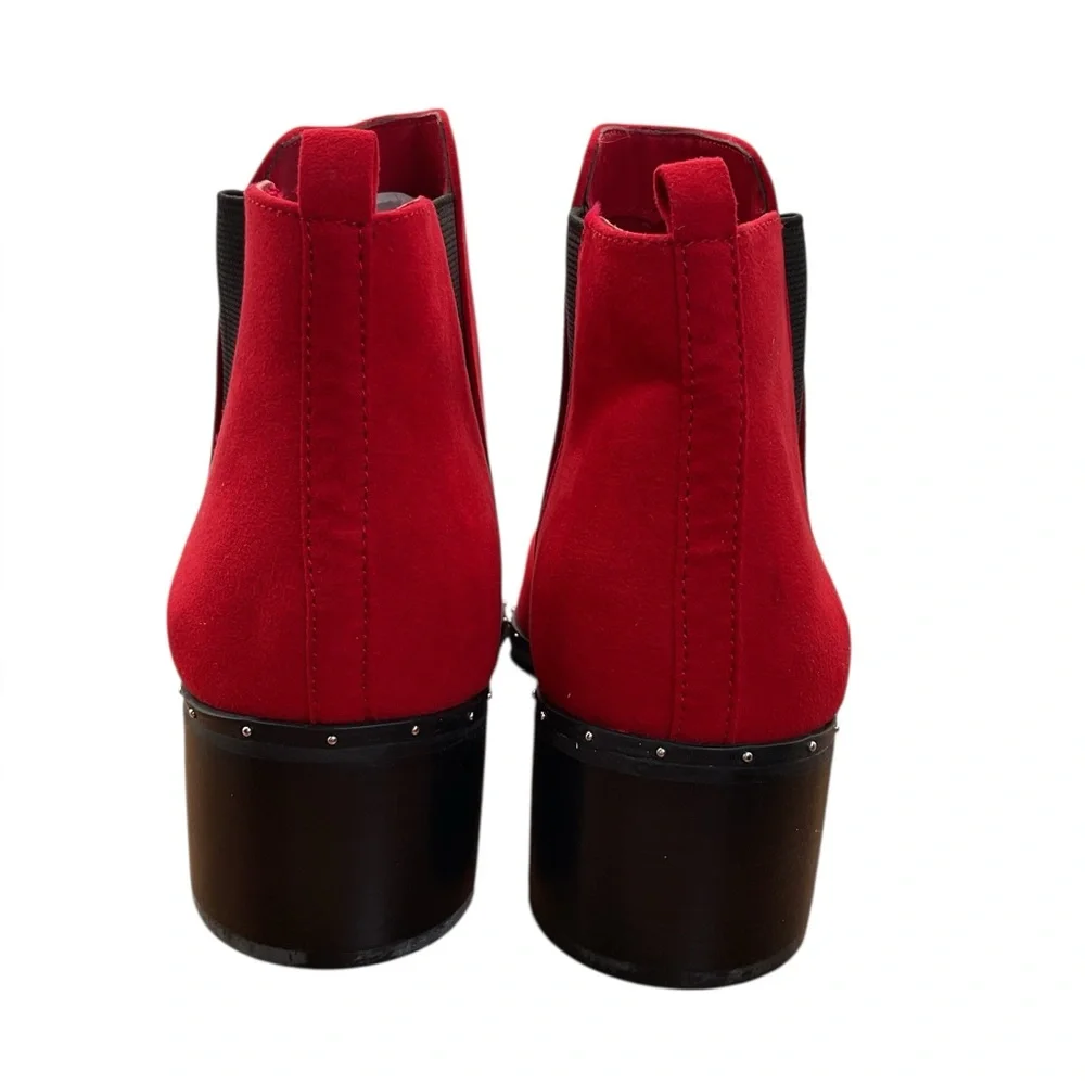 NWT BAR III GABBY MC ANKLE BOOTIES BOOTS MICROSUEDE STUDDED DETAIL RED‎ Size 9 M